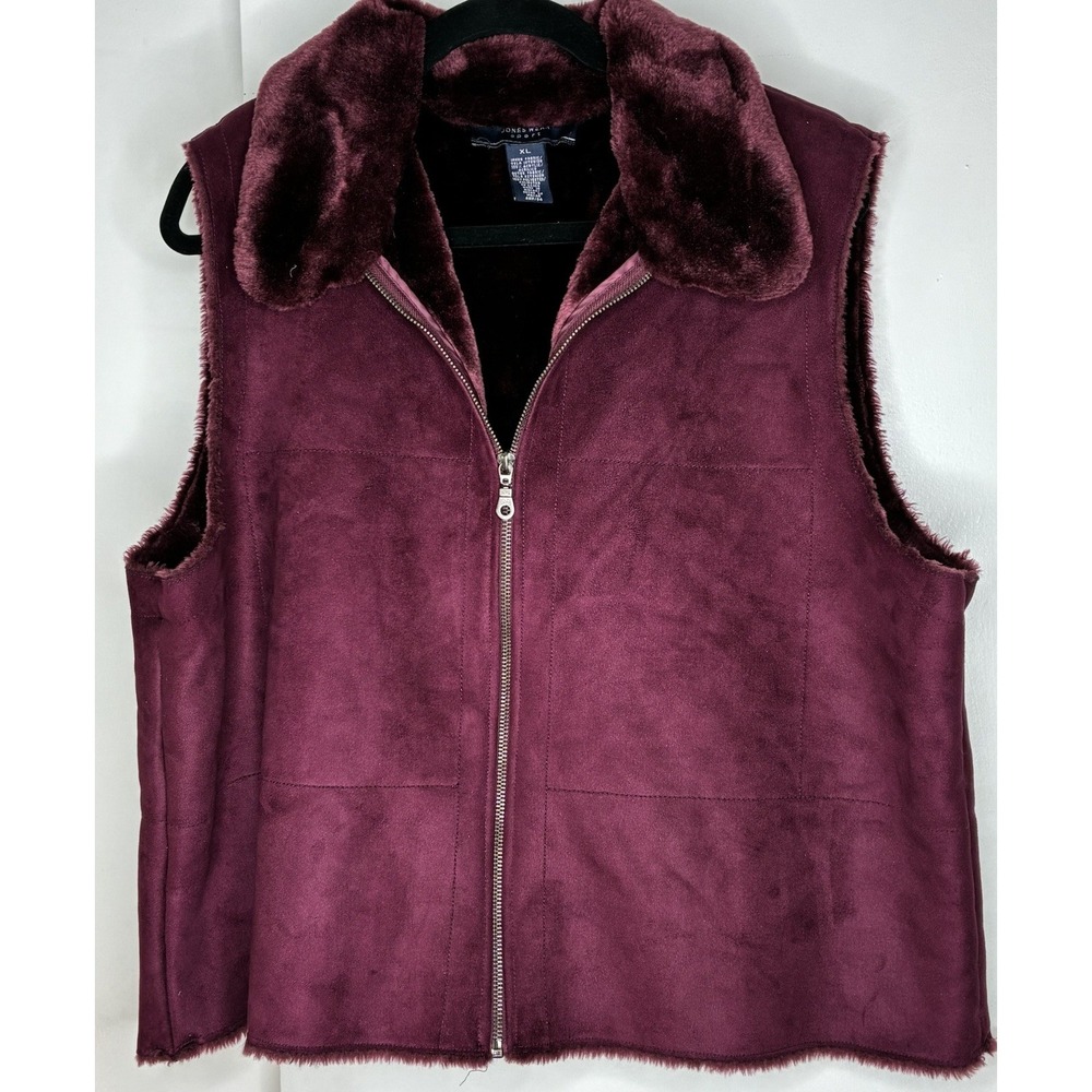 Jones Wear Sport faux suede vest XL Womens maroon faux fur collar full zip chic